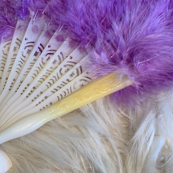 Purple Feather Handheld Fan - Picture 6 of 9